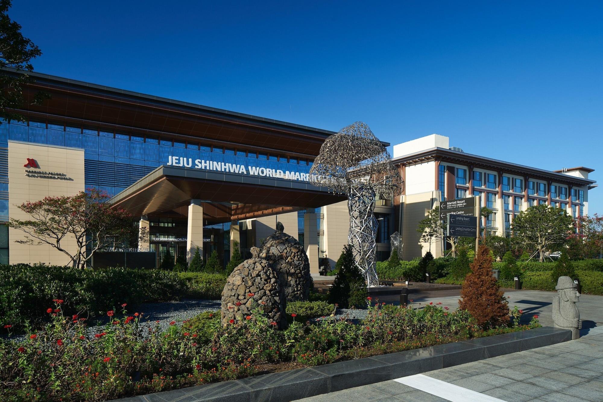 Vista Exterior Marriott Jeju Shinhwa World Hotels & Resorts