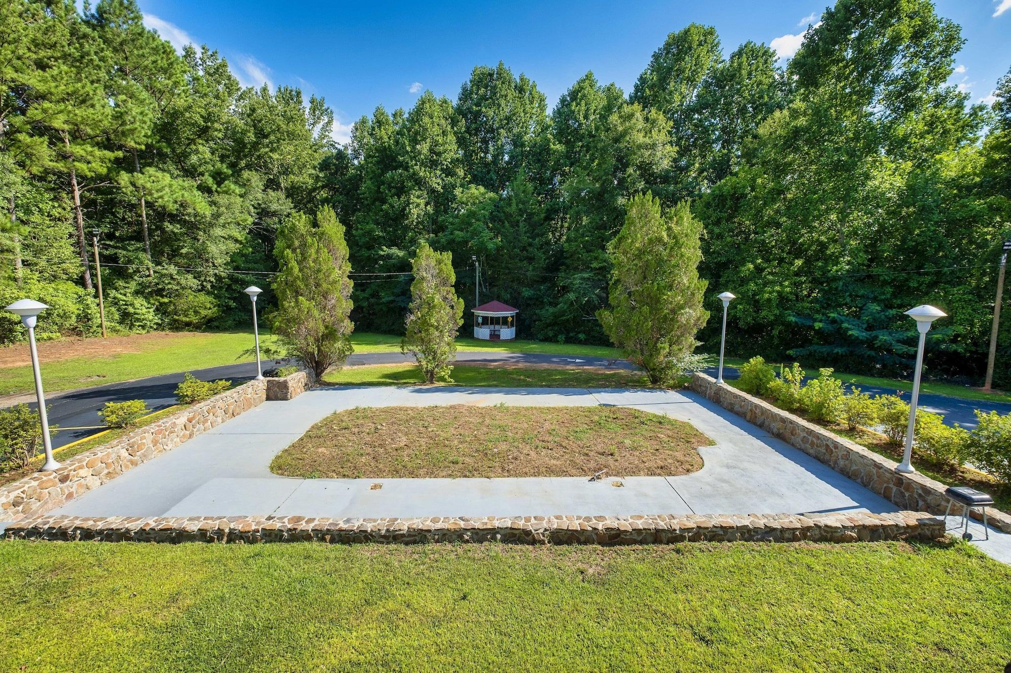 Vista Exterior Red Roof Inn West Point