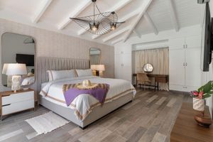 Renta Vacacional - Newly renovated with golf view!