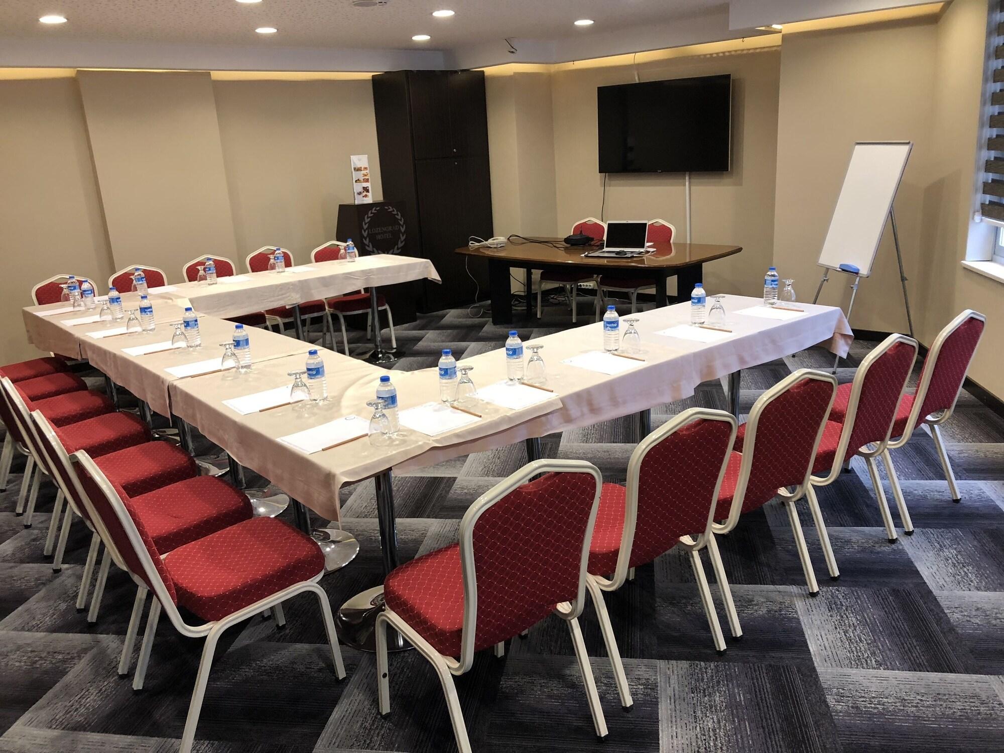 Sala de Reuniones Lozengrad Hotel