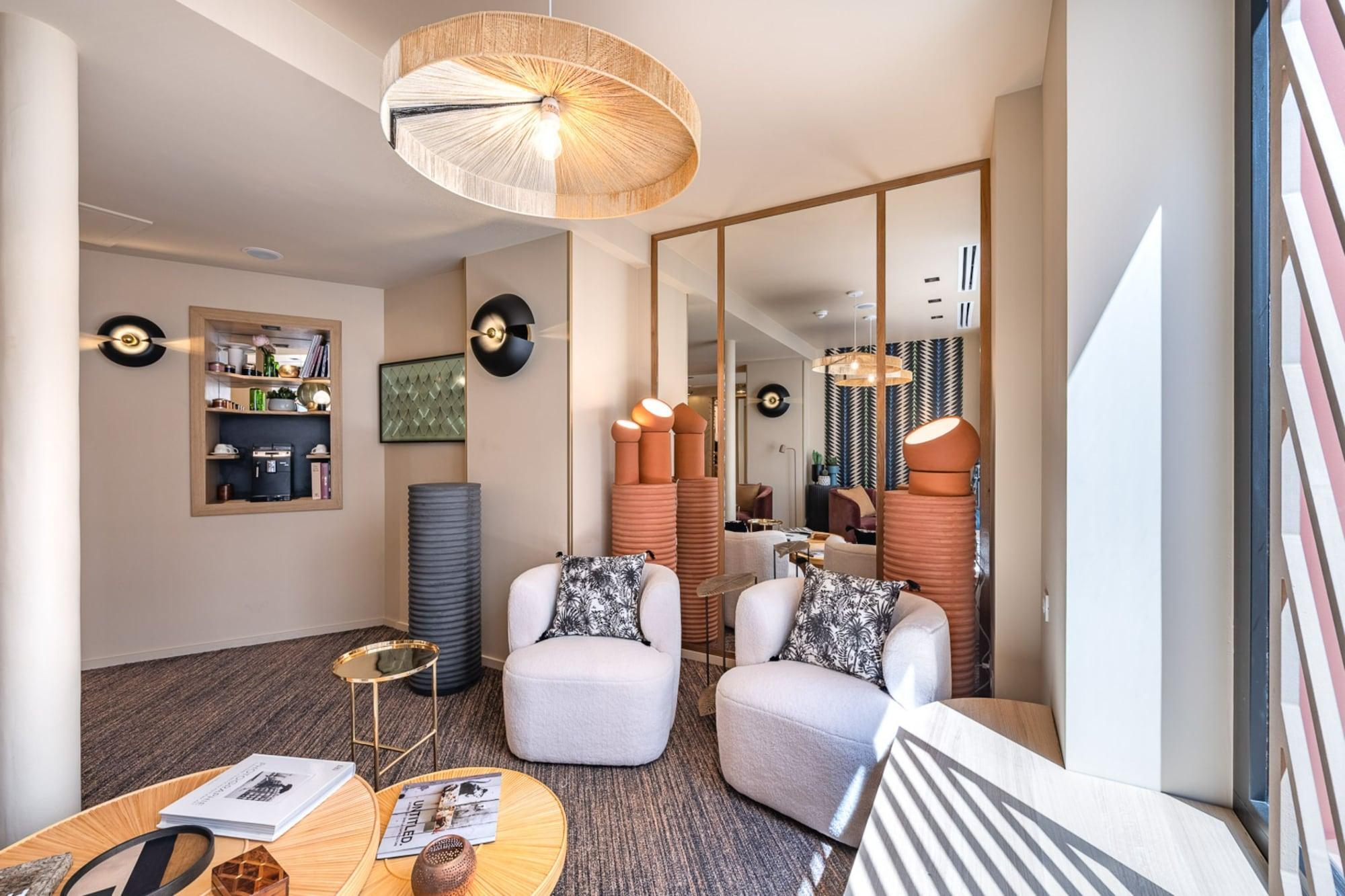 Vista Lobby O.lysée Hôtel