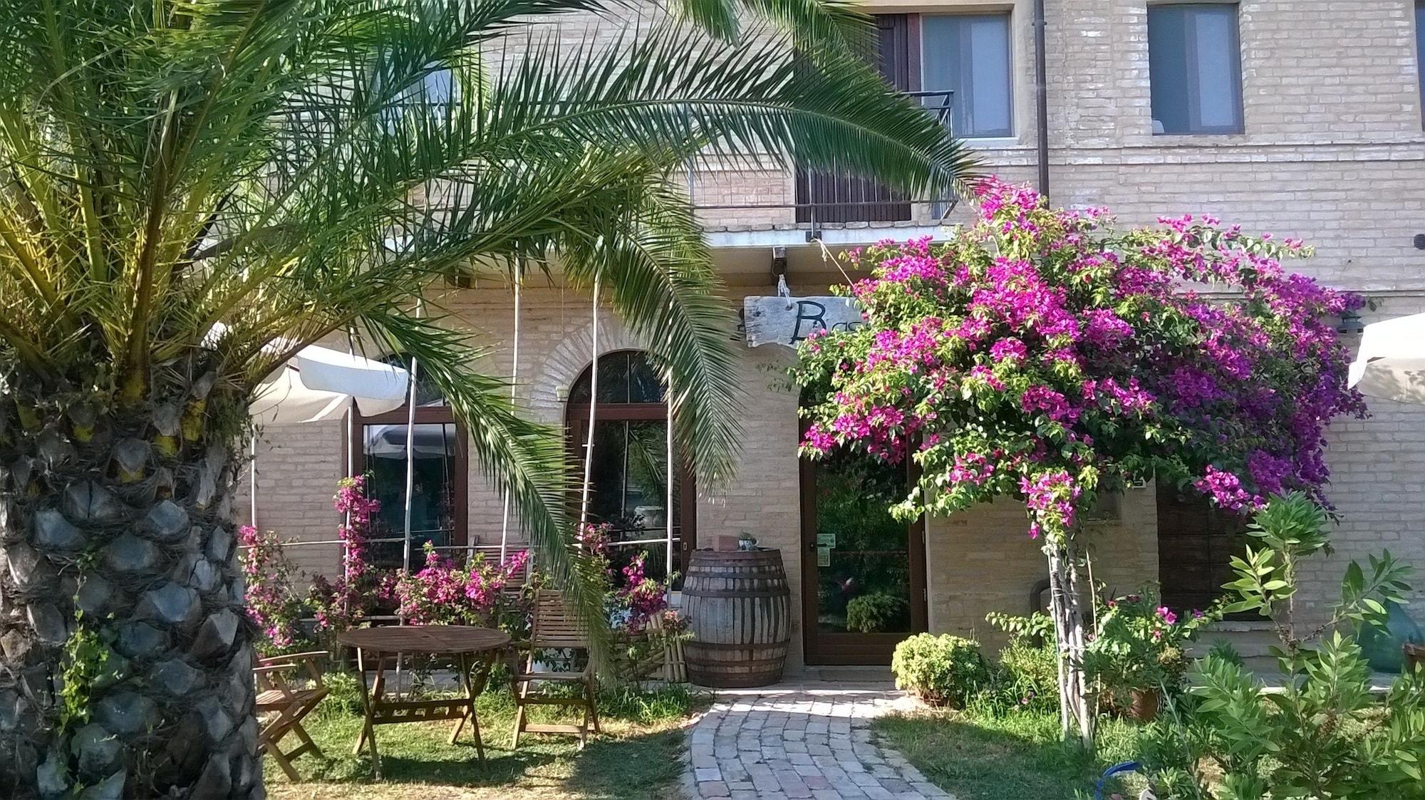 Varios Agriturismo Bassarì