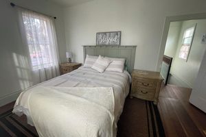 Alojamiento - Downtown Boonville Vintage Farmhouse