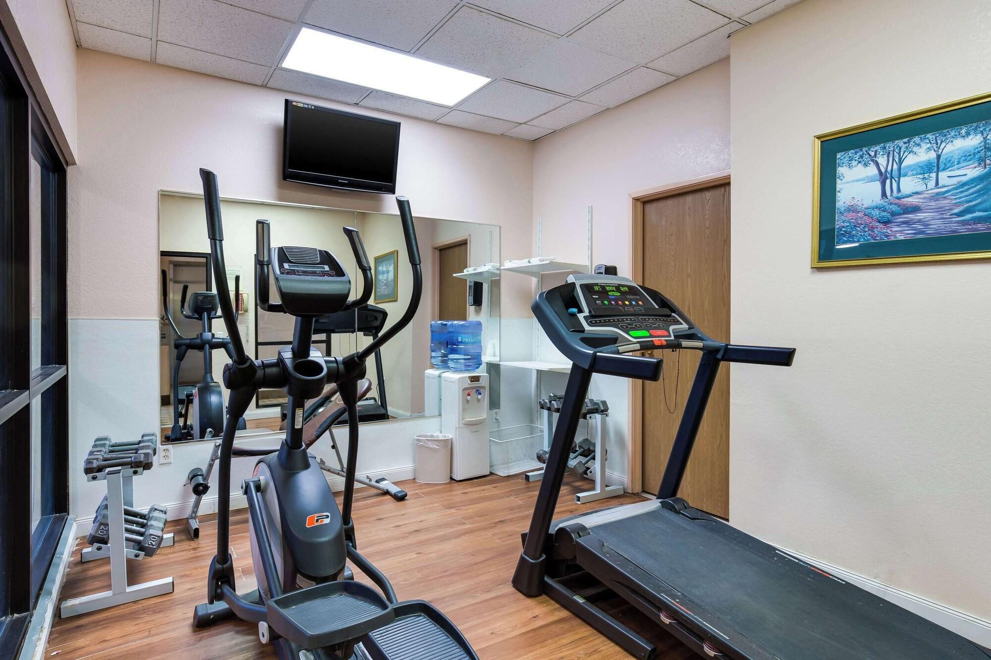 Gimnasio Quality Inn I-70 Near Kansas Speedway