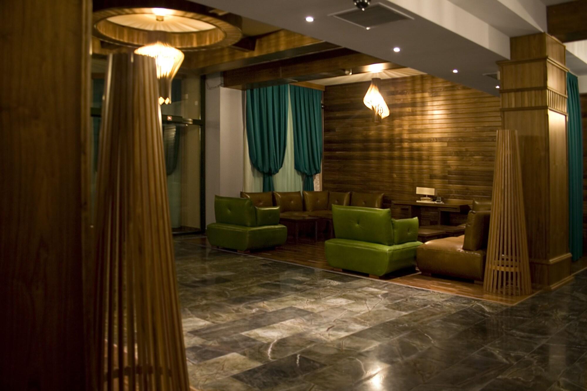 Vista Lobby El Resort