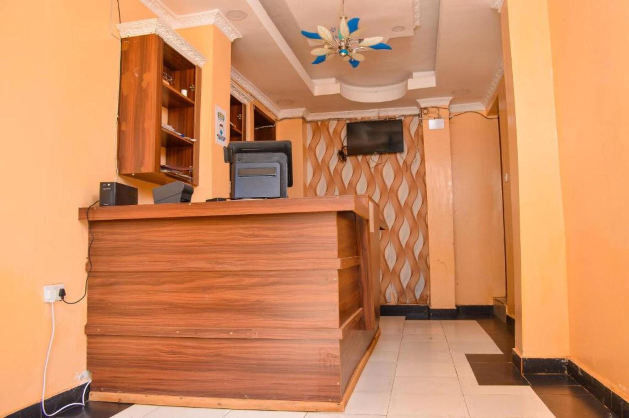 Vista Lobby Consular Resort-Meru