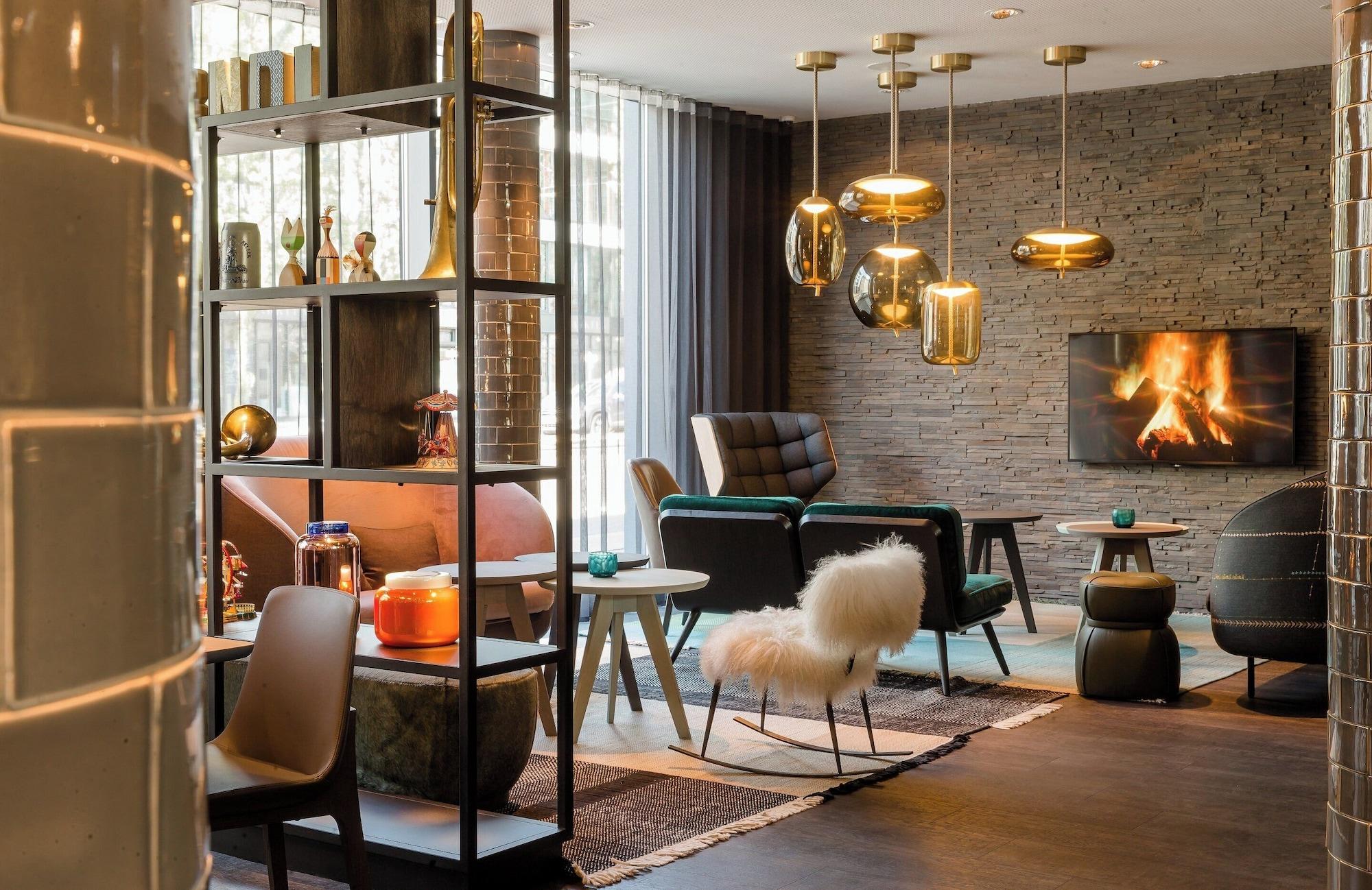 Bar/Salón MOTEL ONE MÜNCHEN-WESTEND