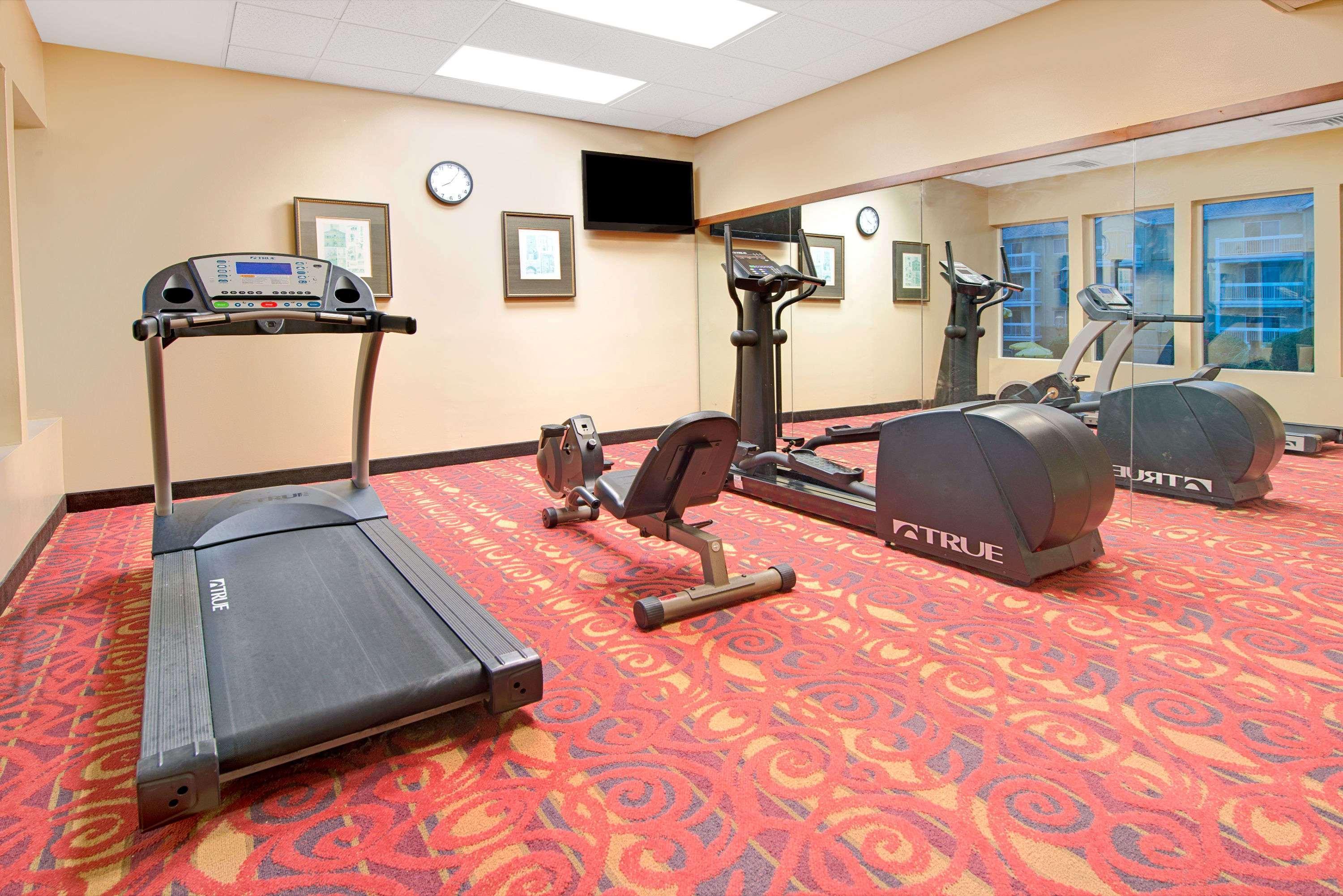 Instalaciones Recreativas Days Inn and Suites by Wyndham St. Louis/Westport Plaza