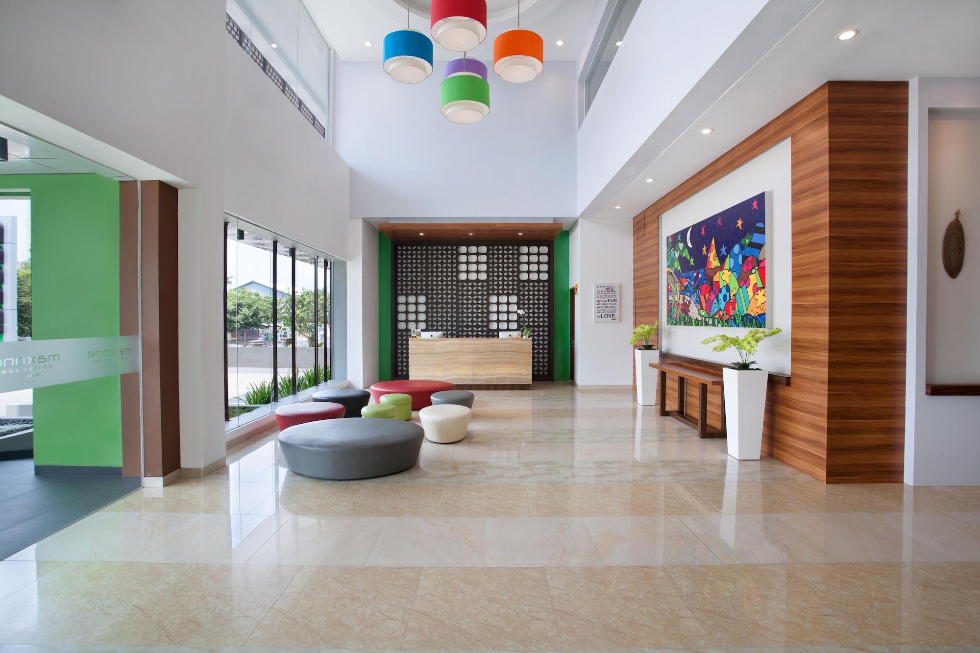 Vista Lobby DK Belstar Hotel Belitung