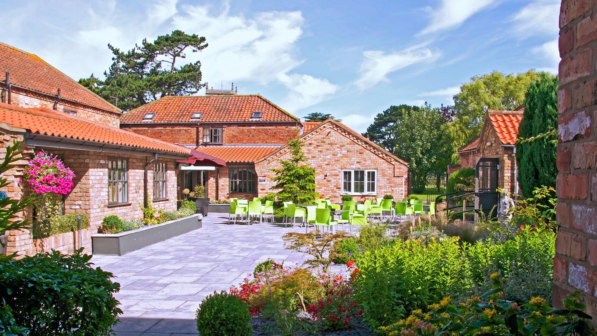Vista Exterior Ashbourne Hotel