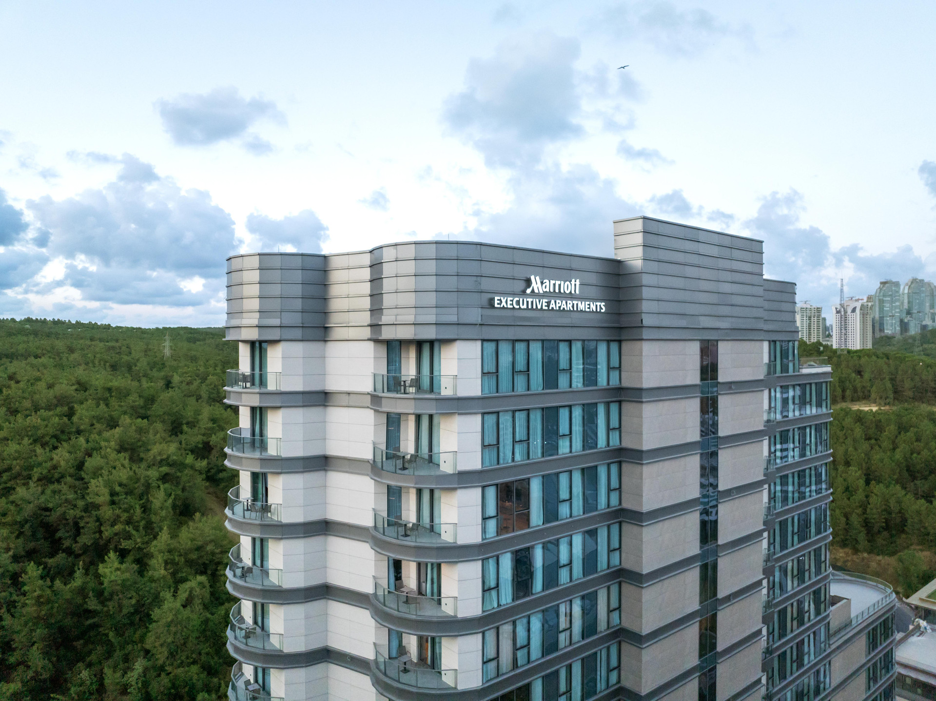 Vista Exterior Marriott Executive Apartments Istanbul Investvadi