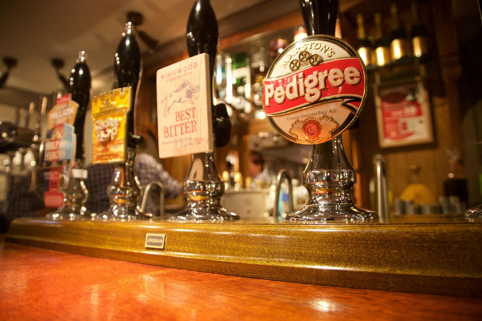 Bar/Salón Fisherman's Cot, Tiverton by Marston's Inns