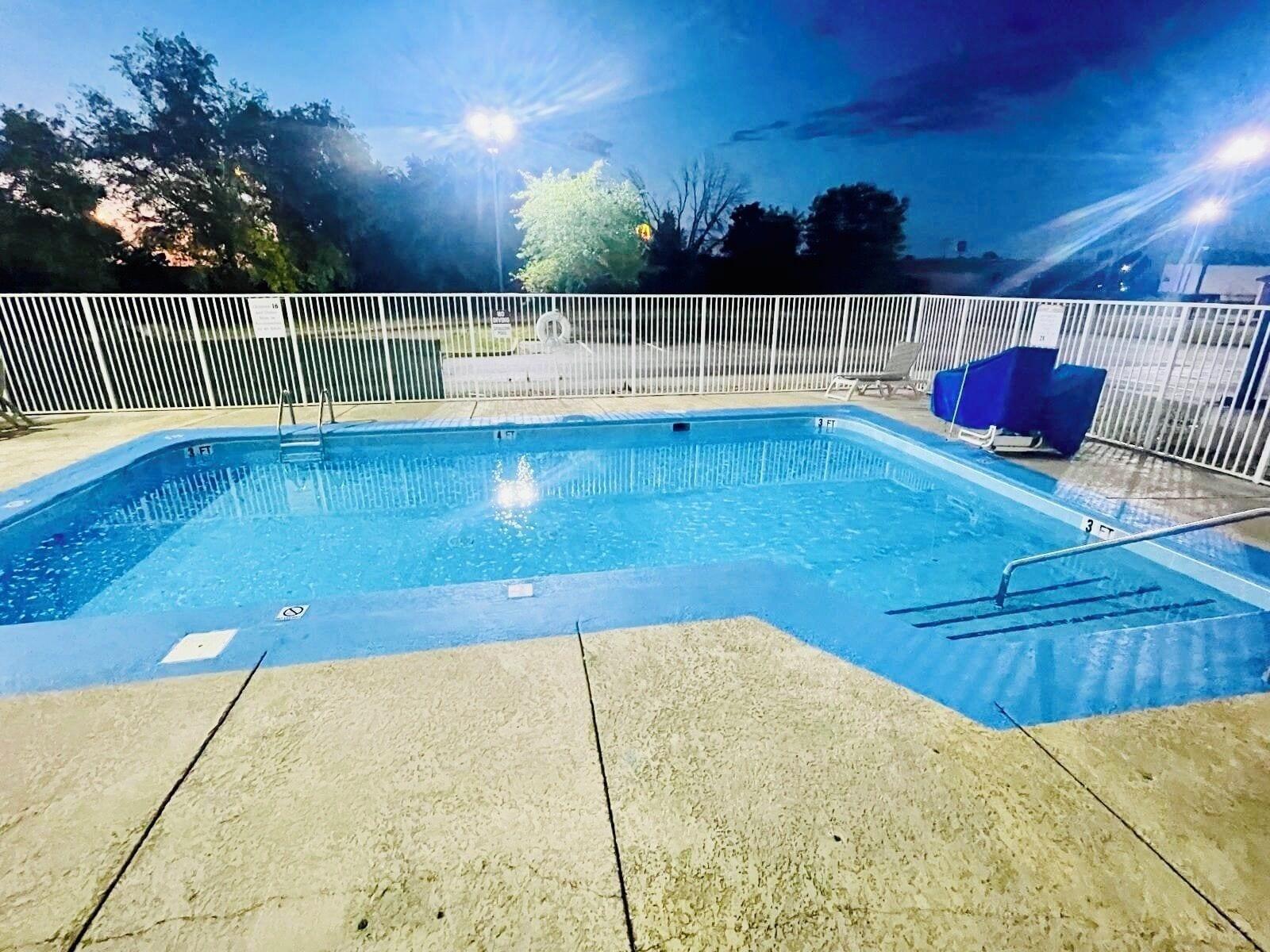 Vista Piscina Motel 6 Springfield, IL