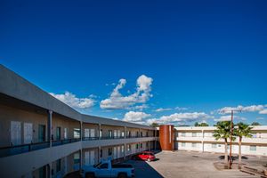 Alojamiento - American Inn Hotel & Suites Delicias