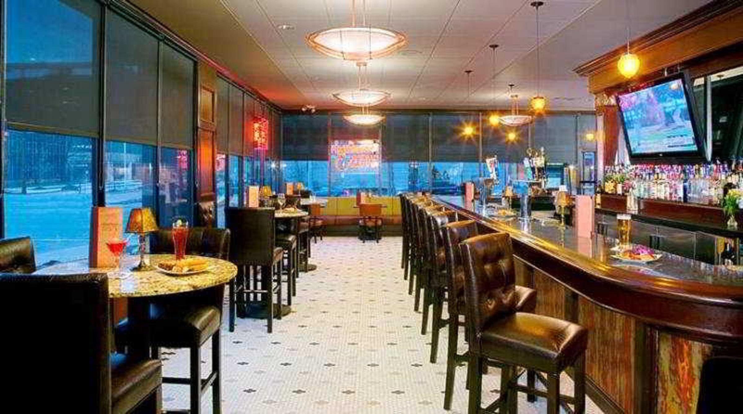 Bar/Salón DoubleTree by Hilton Hotel Cleveland Downtown - Lakeside
