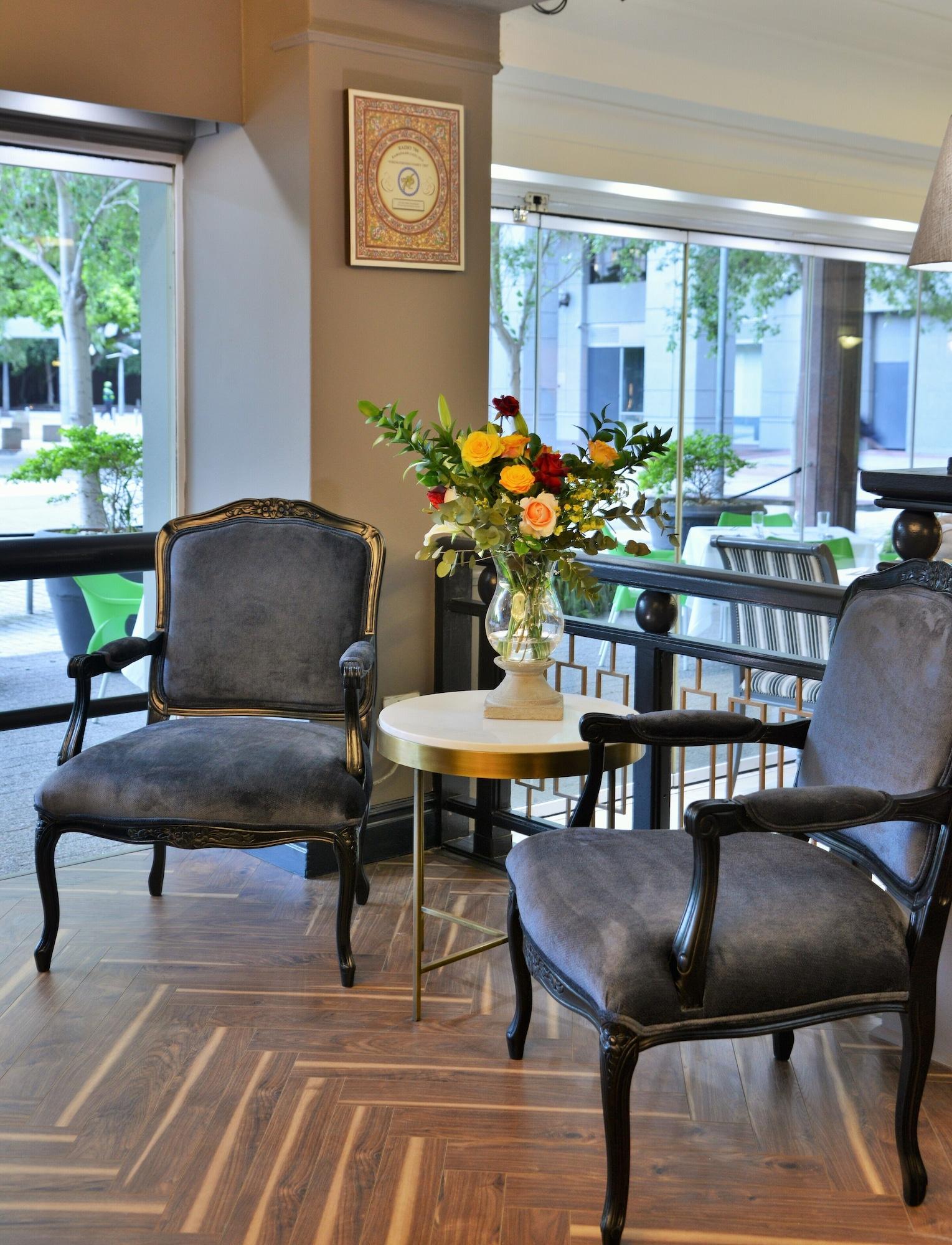 Bar/Salón Capetonian Hotel