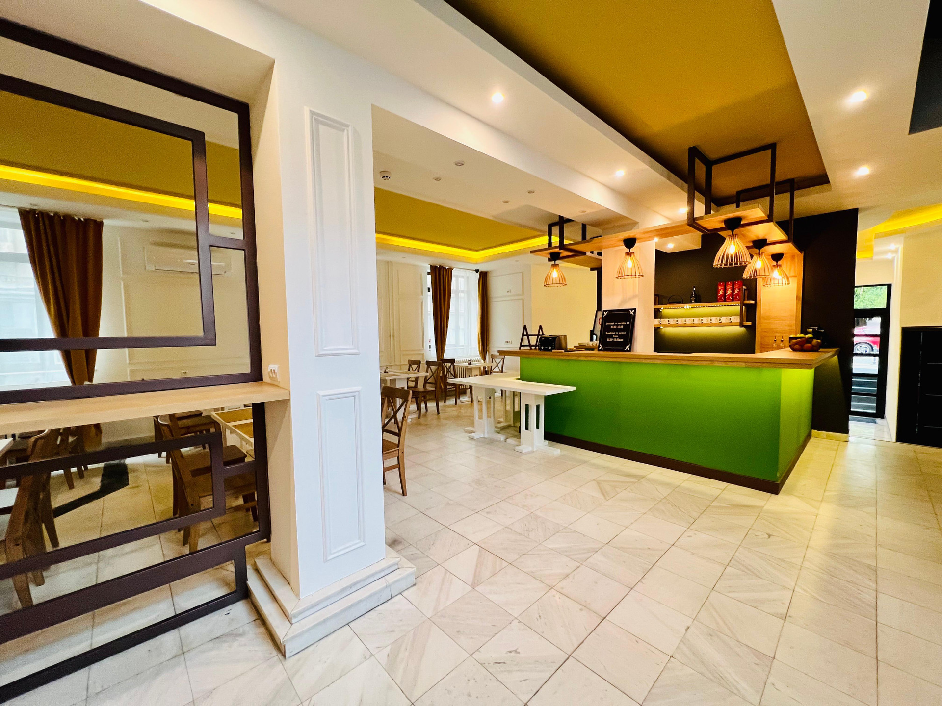 Bar/Salón Side One Design Hotel