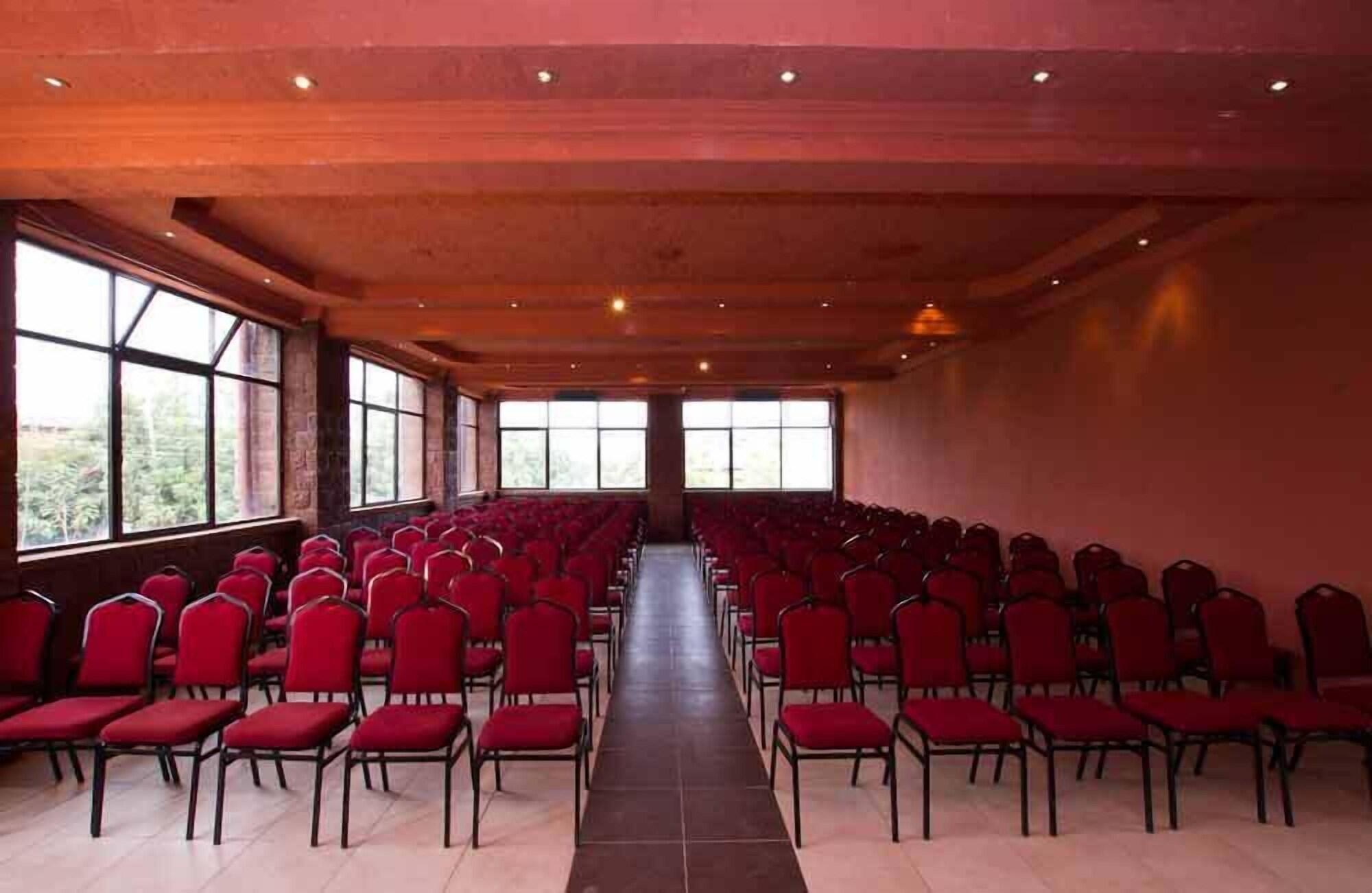 Sala de Reuniones Lal Hotel and Spa