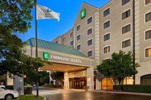 Alojamiento - Embassy Suites by Hilton Dallas Near the Galleria