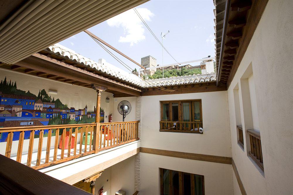 White Nest Hostel by null