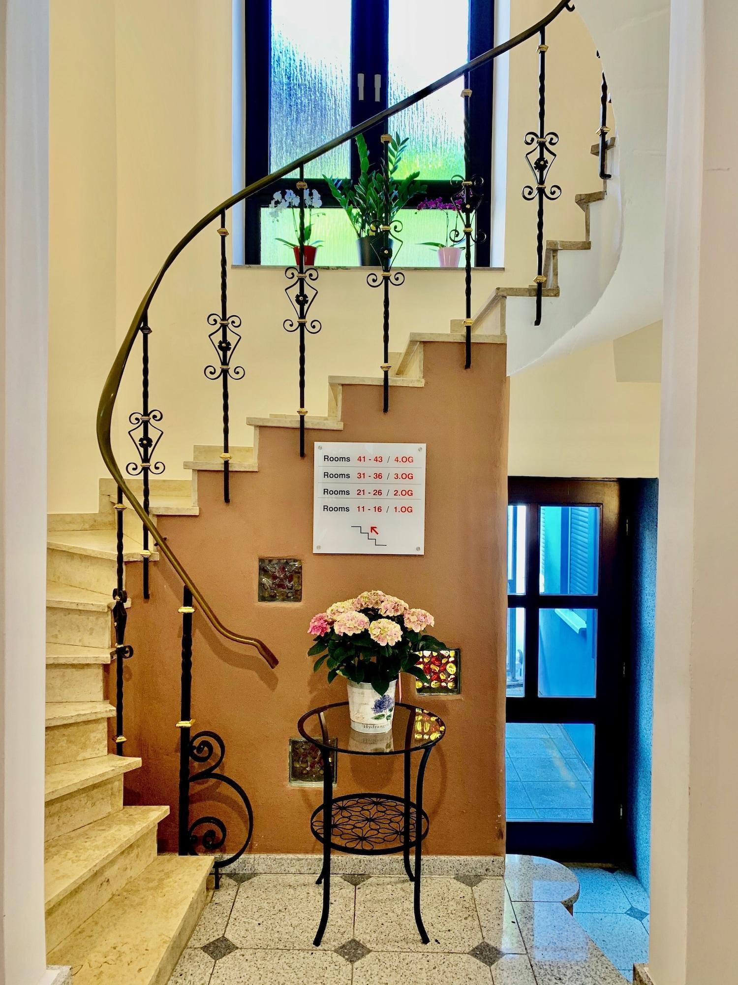 Vista Lobby Hotel B54 Heidelberg