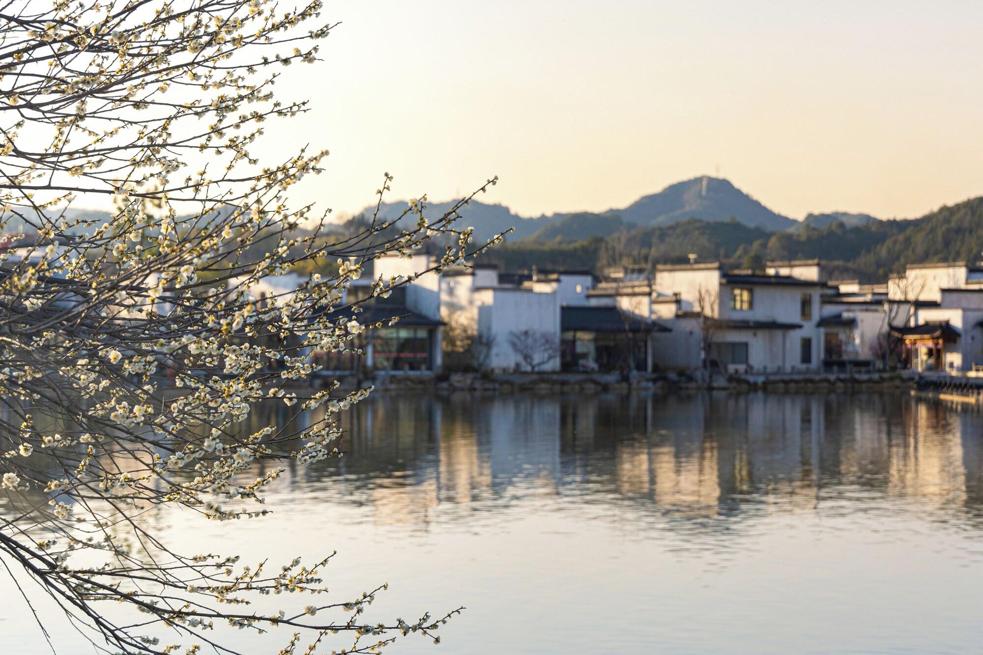 Varios Wuyuan Wunvzhou Wuxiandao Luxury Hotel