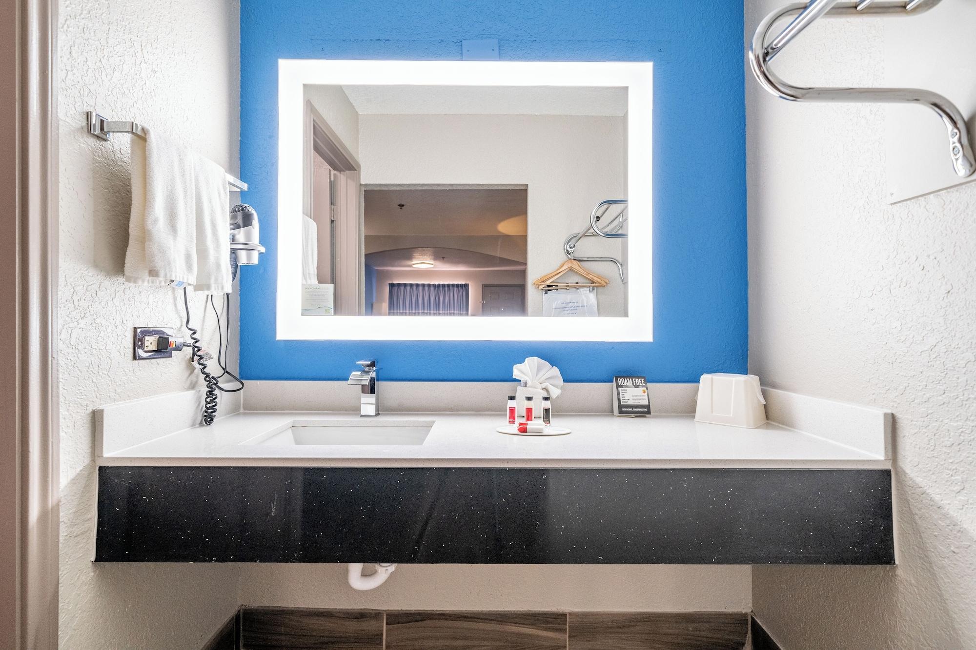 Equipamiento de Habitación Super 8 by Wyndham San Antonio/Riverwalk Area