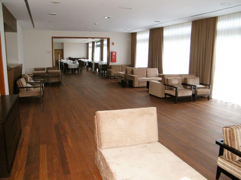 Vista Lobby INATEL Flores