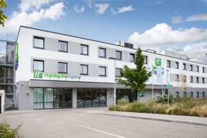 Alojamiento - Holiday Inn Express Munich - Olympiapark by IHG