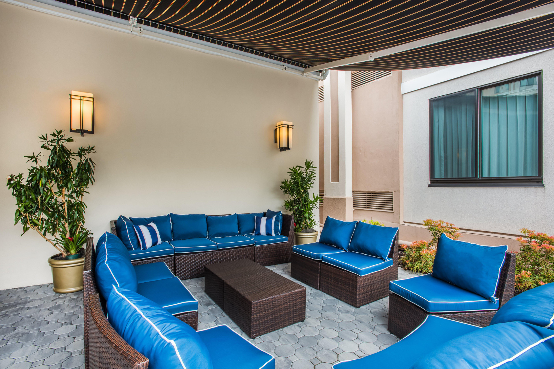 Vista Lobby Holiday Inn Hasbrouck Heights-Meadowlands by IHG