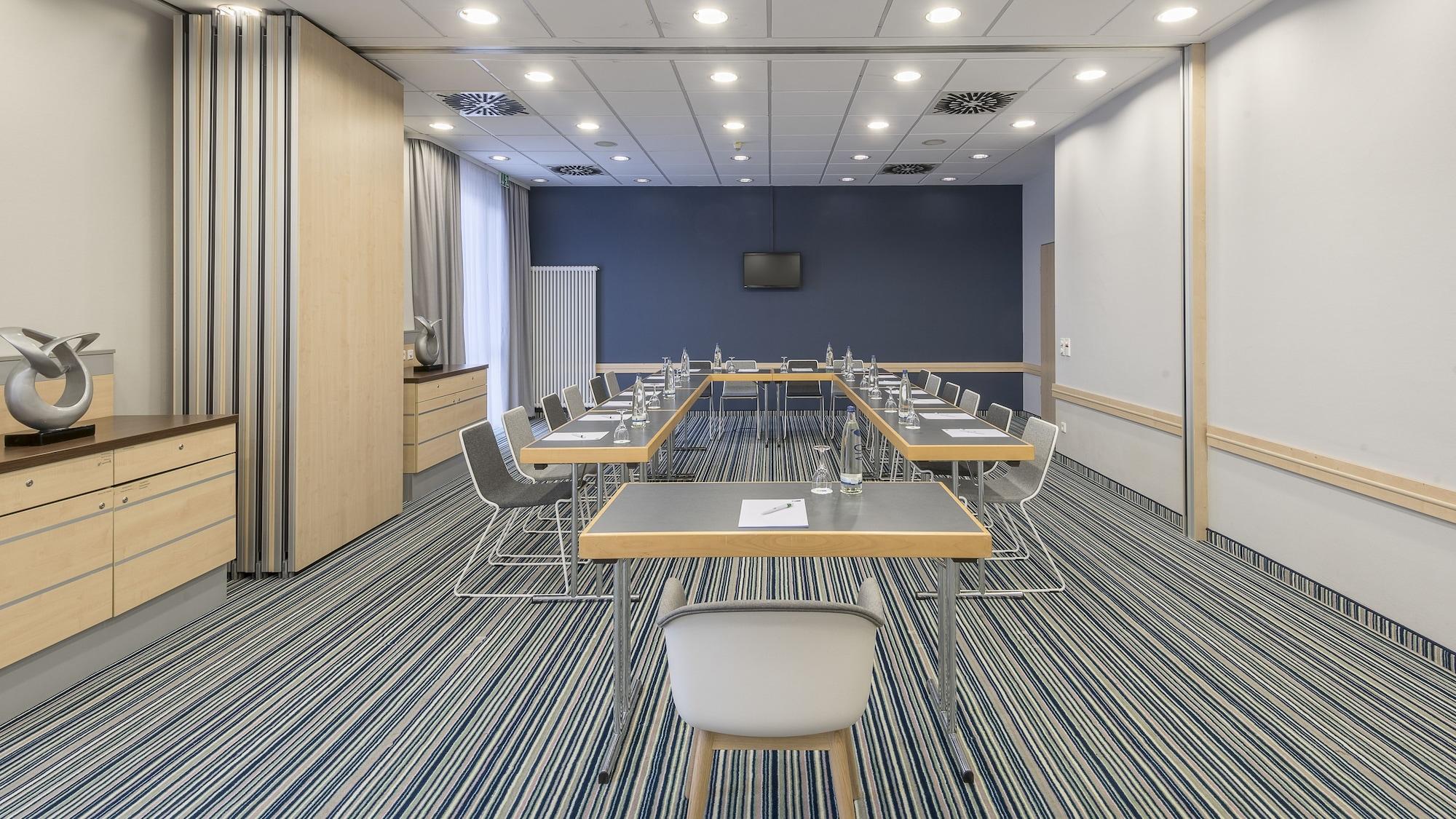 Sala de Reuniones Holiday Inn Express München-Messe by IHG