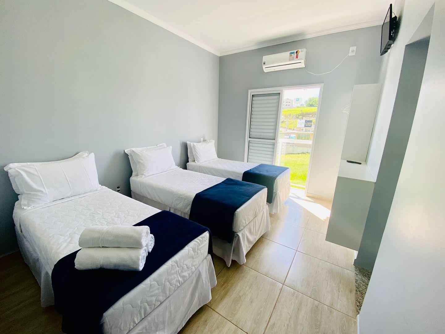Quarto Summit Inn Hotel Cachoeira Paulista