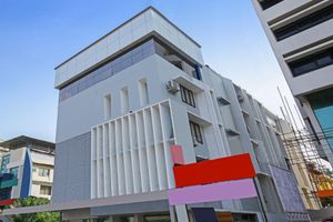 Alojamiento - Treebo Goodland Residency - 500m from Railway Station