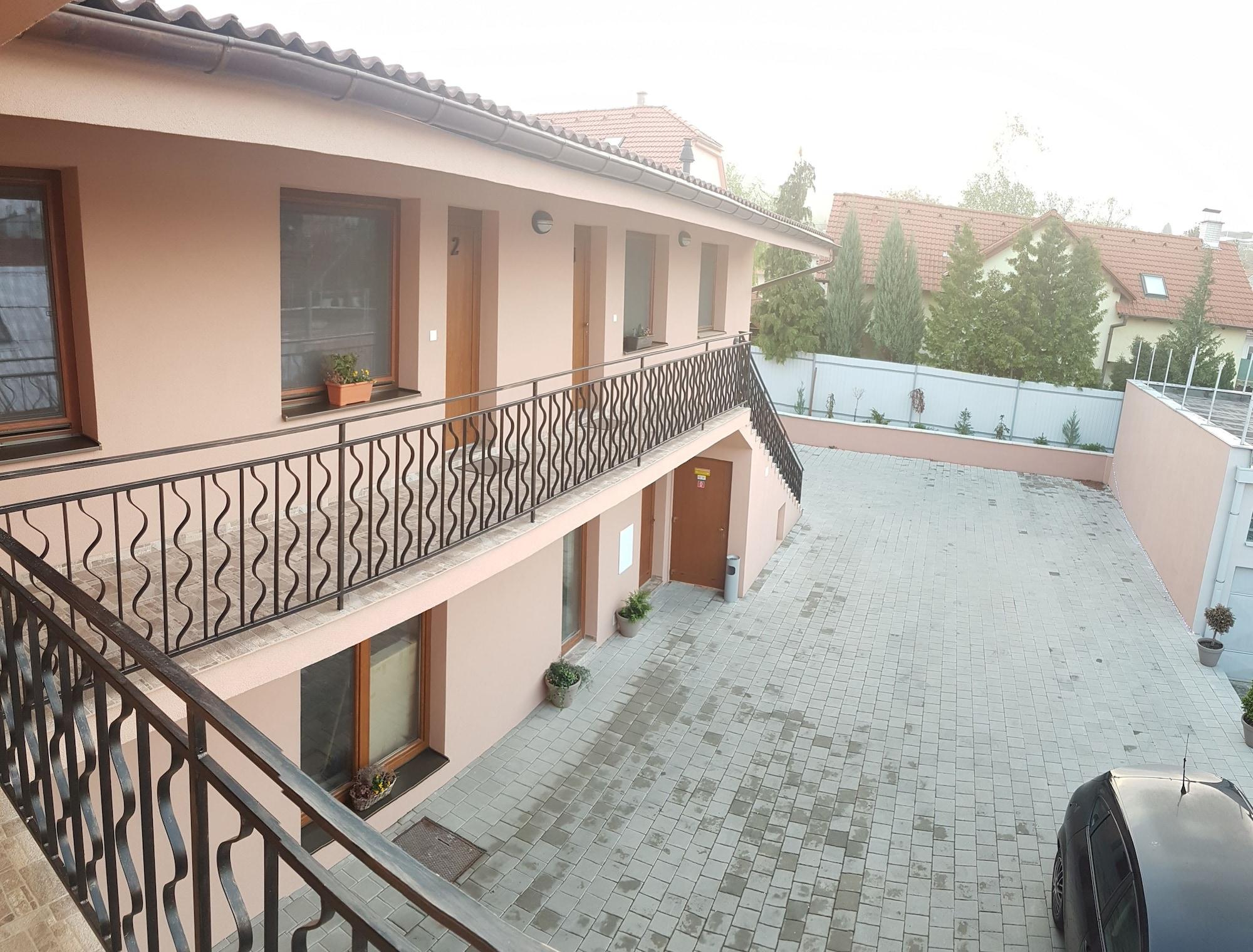 Vista Exterior Apartmány Malý Princ