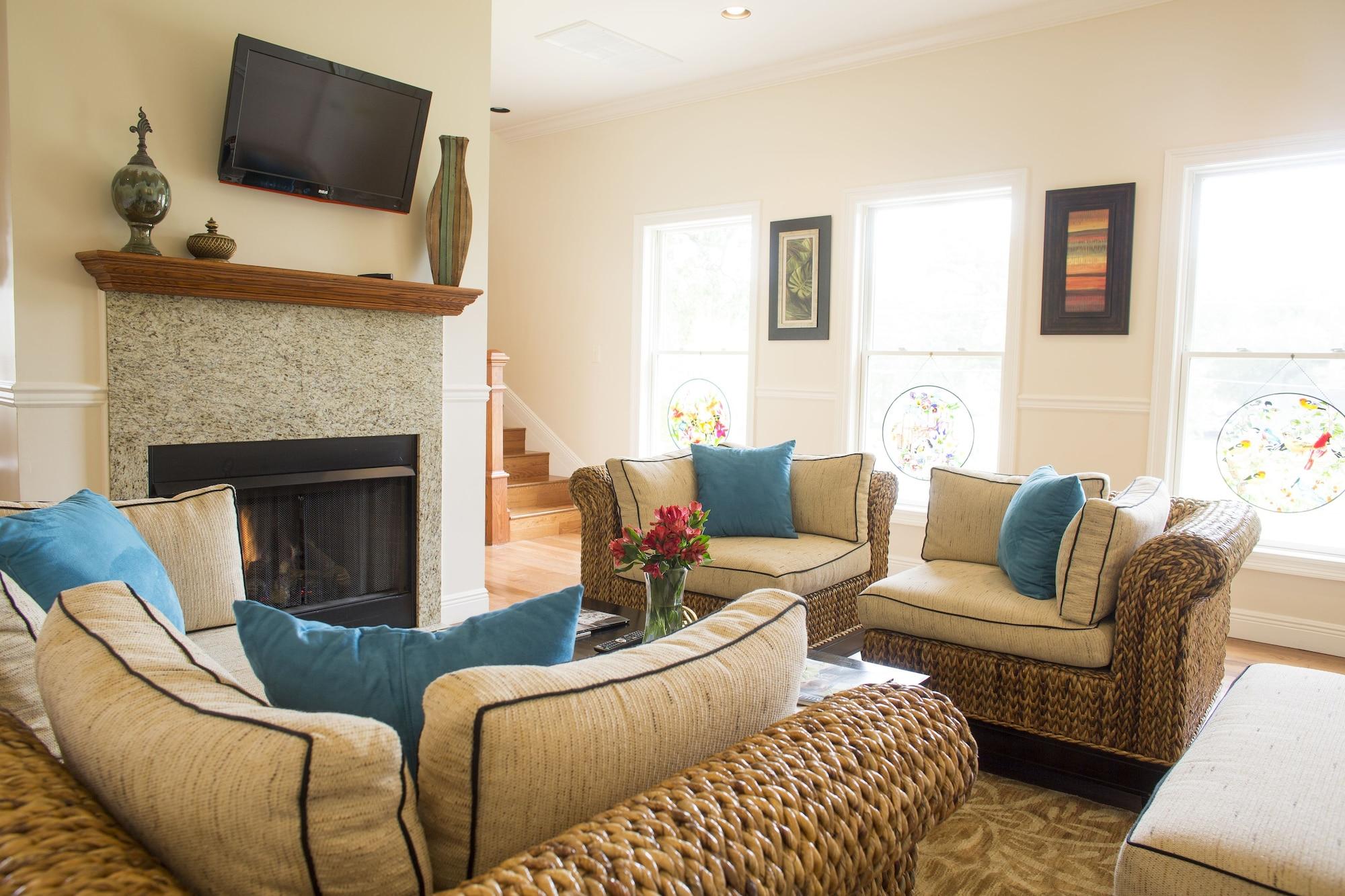 Vista Lobby The Almanett Hotel