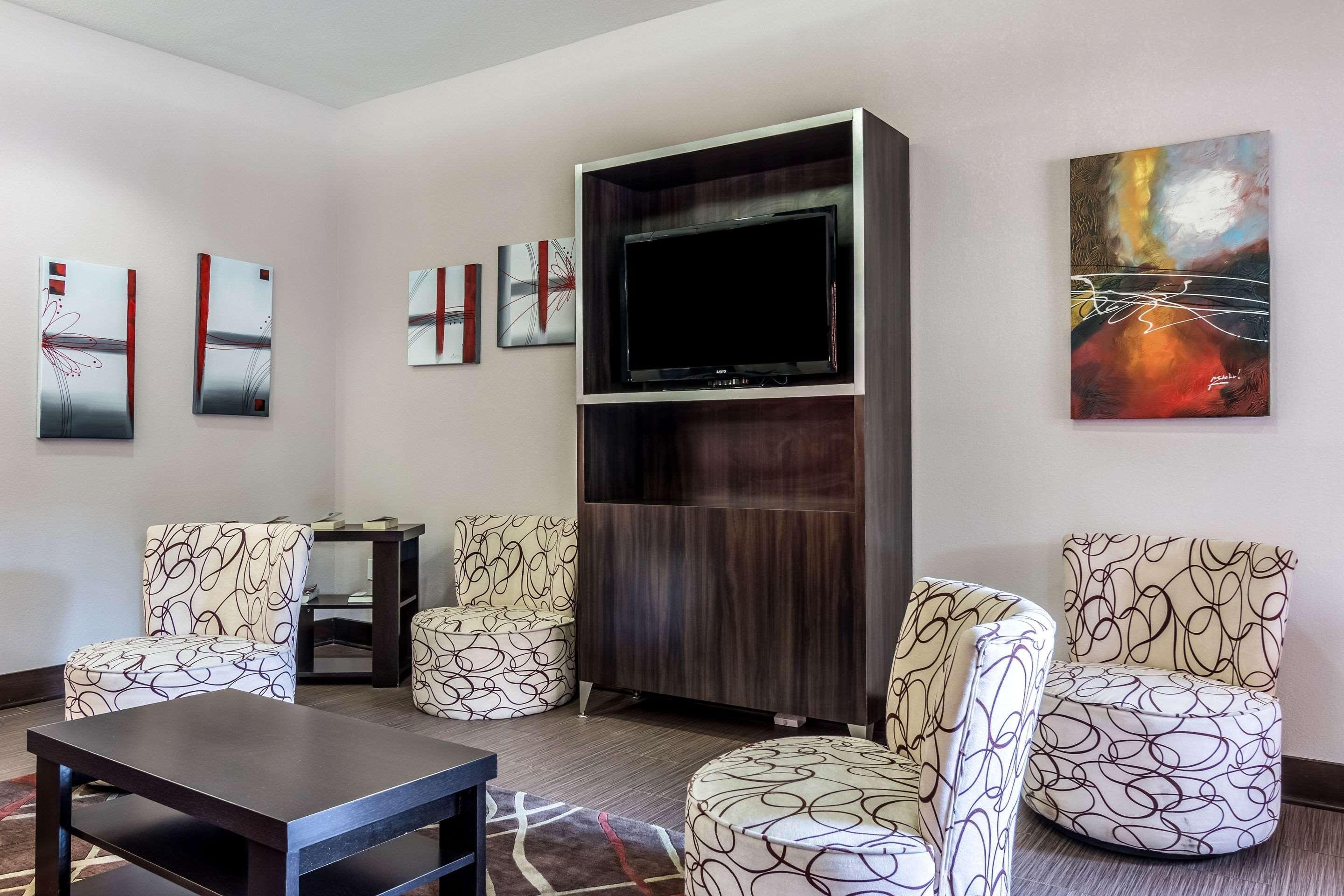 Vista Lobby Spark By Hilton Mansfield