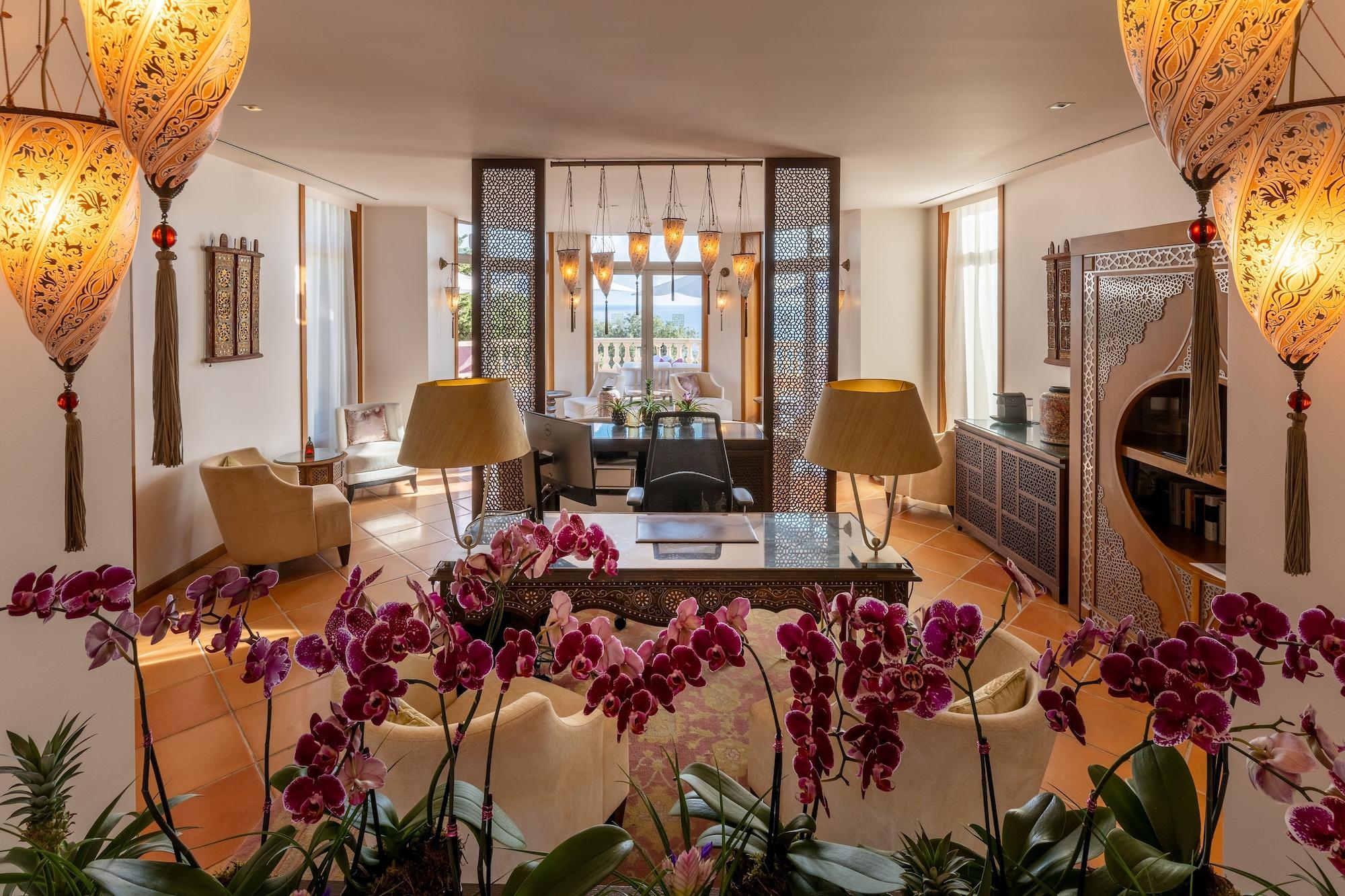 Vista Lobby Tiara Yaktsa Côte d'Azur