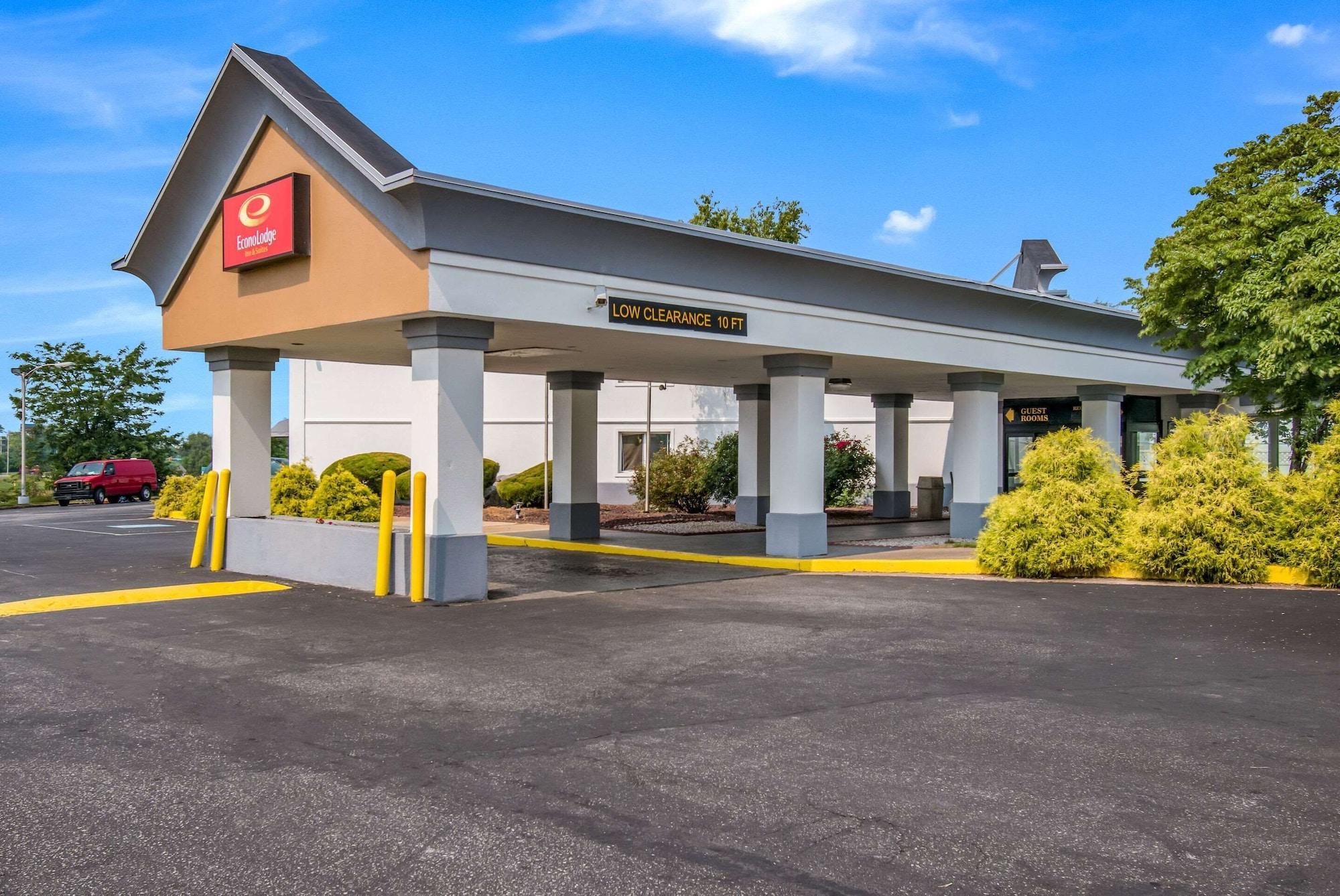 Varios Econo Lodge Inn & Suites Chambersburg Central