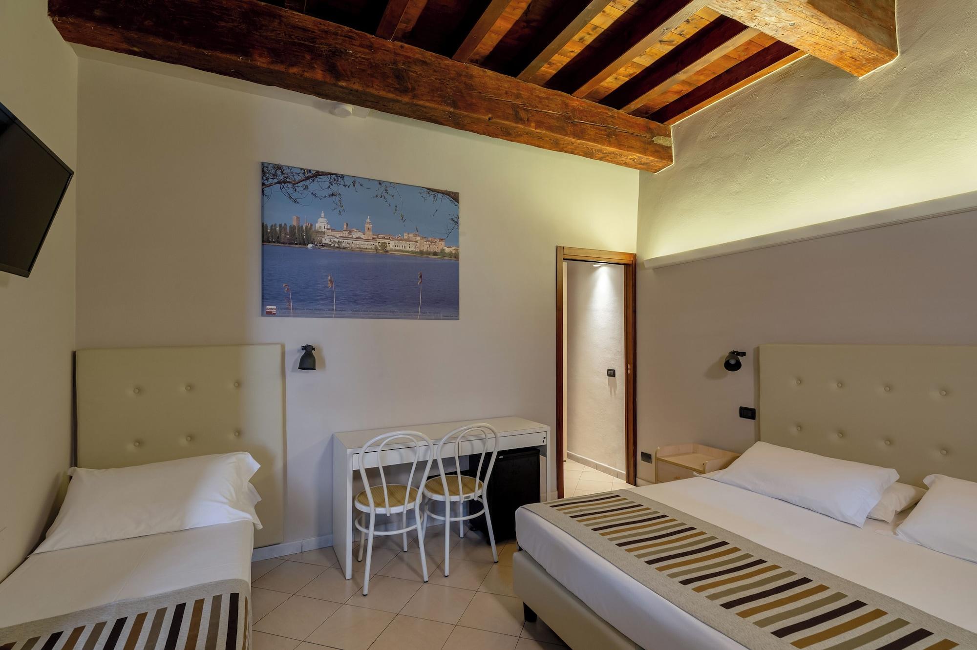Varios Antico Residence , Mantegna Hotels