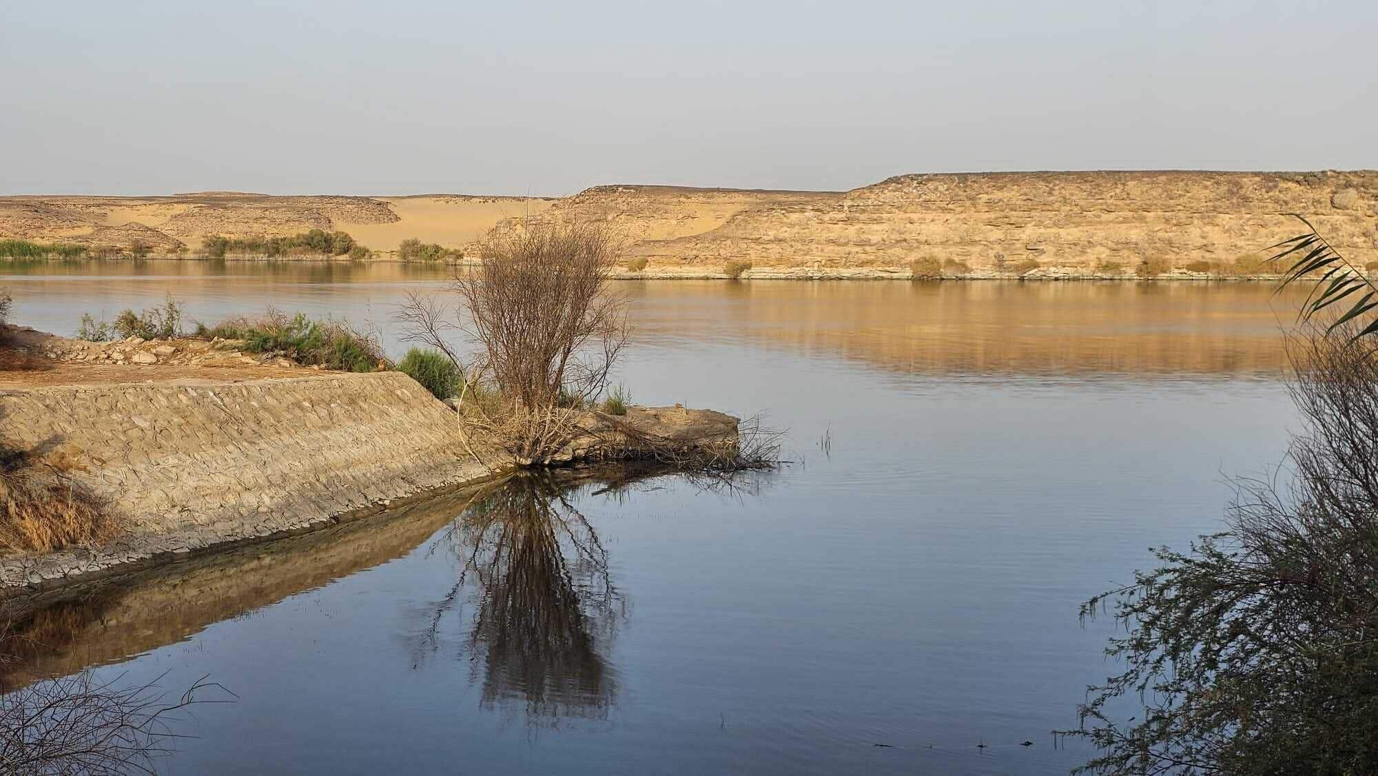 Vista Exterior tut amun guest house