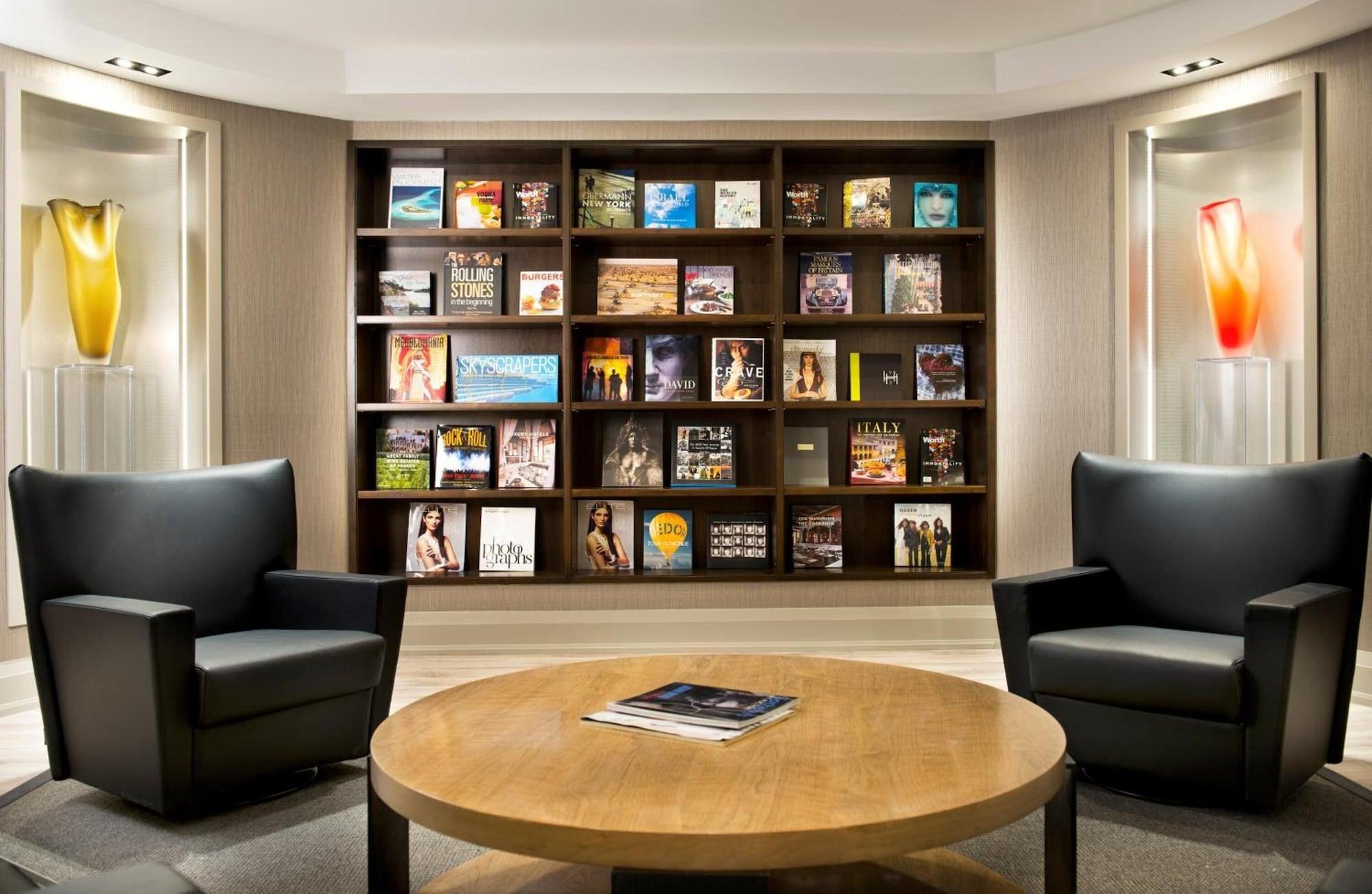 Vista Lobby SOHO Residences Champagne