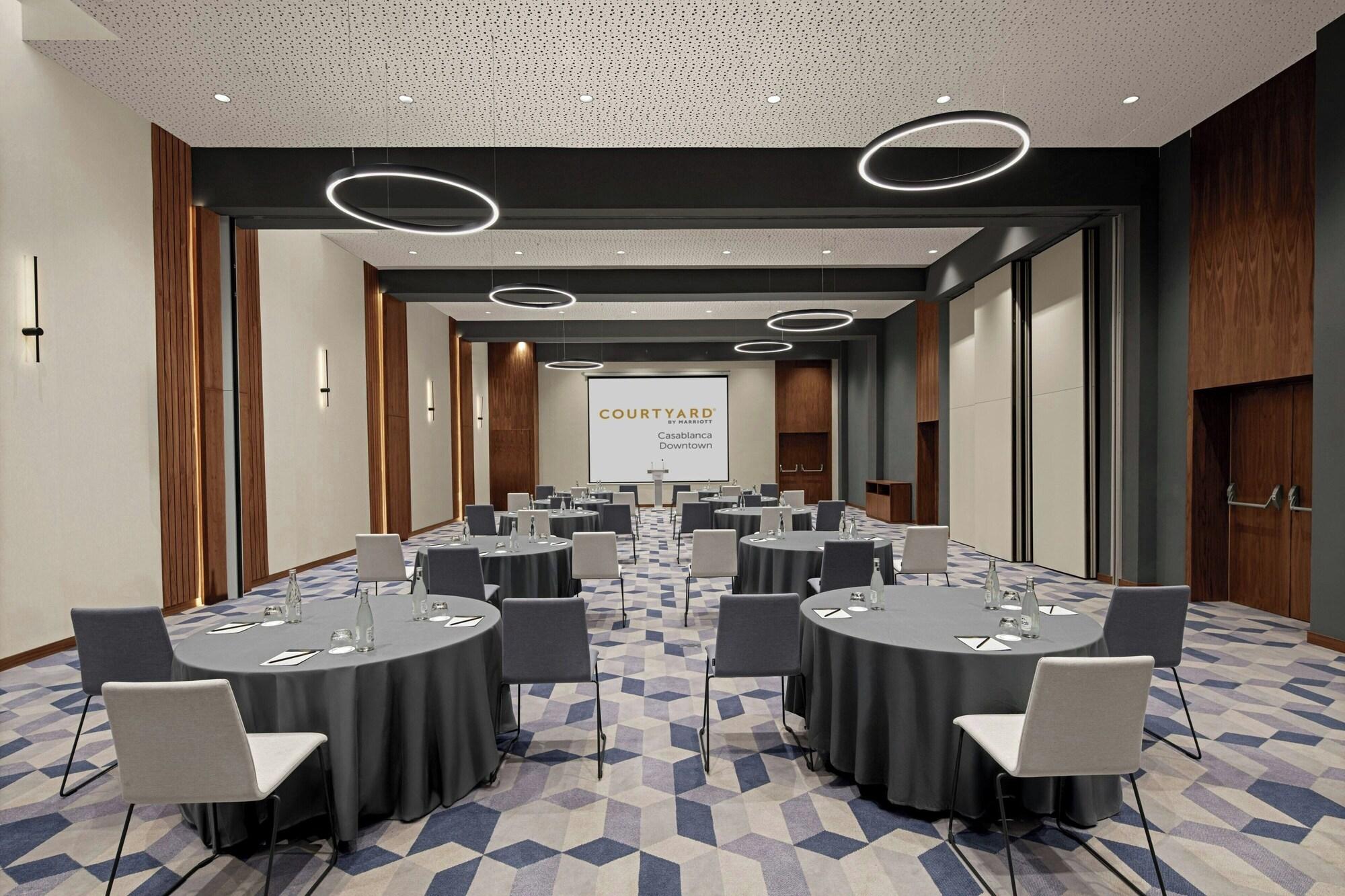 Bar/Salón Courtyard by Marriott Casablanca Downtown