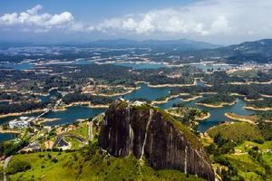 Actividad - Tour Peñol y Guatape 