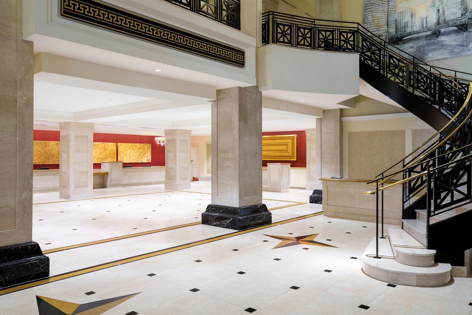 Vista Lobby JW Marriott Chicago