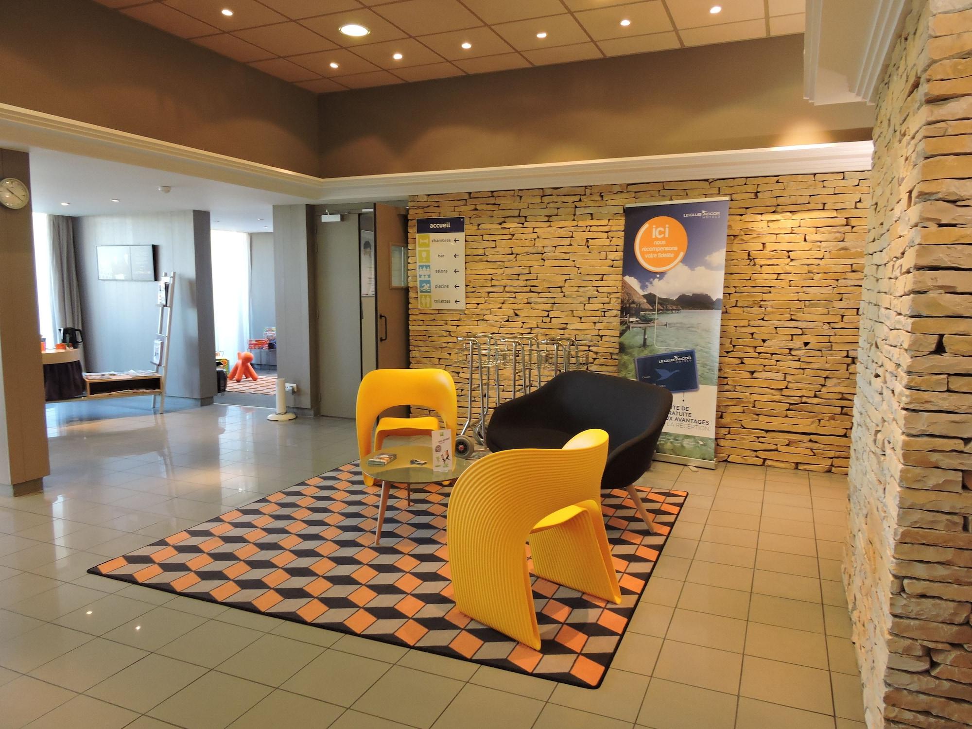 Vista Lobby Ibis Styles Cognac