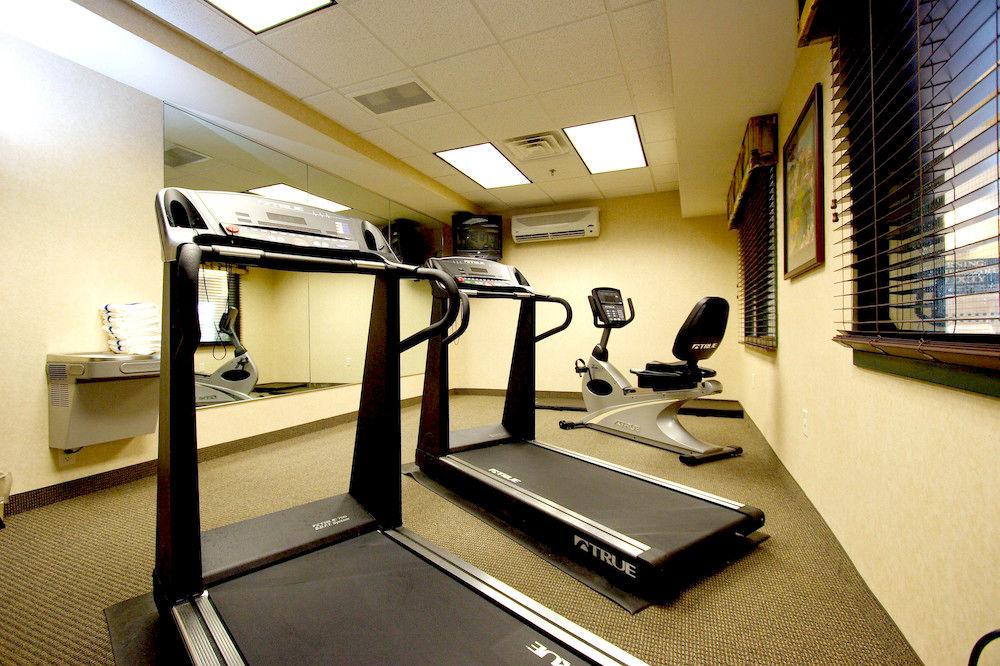 Gimnasio Country Inn & Suites by Radisson, St. Cloud East, MN
