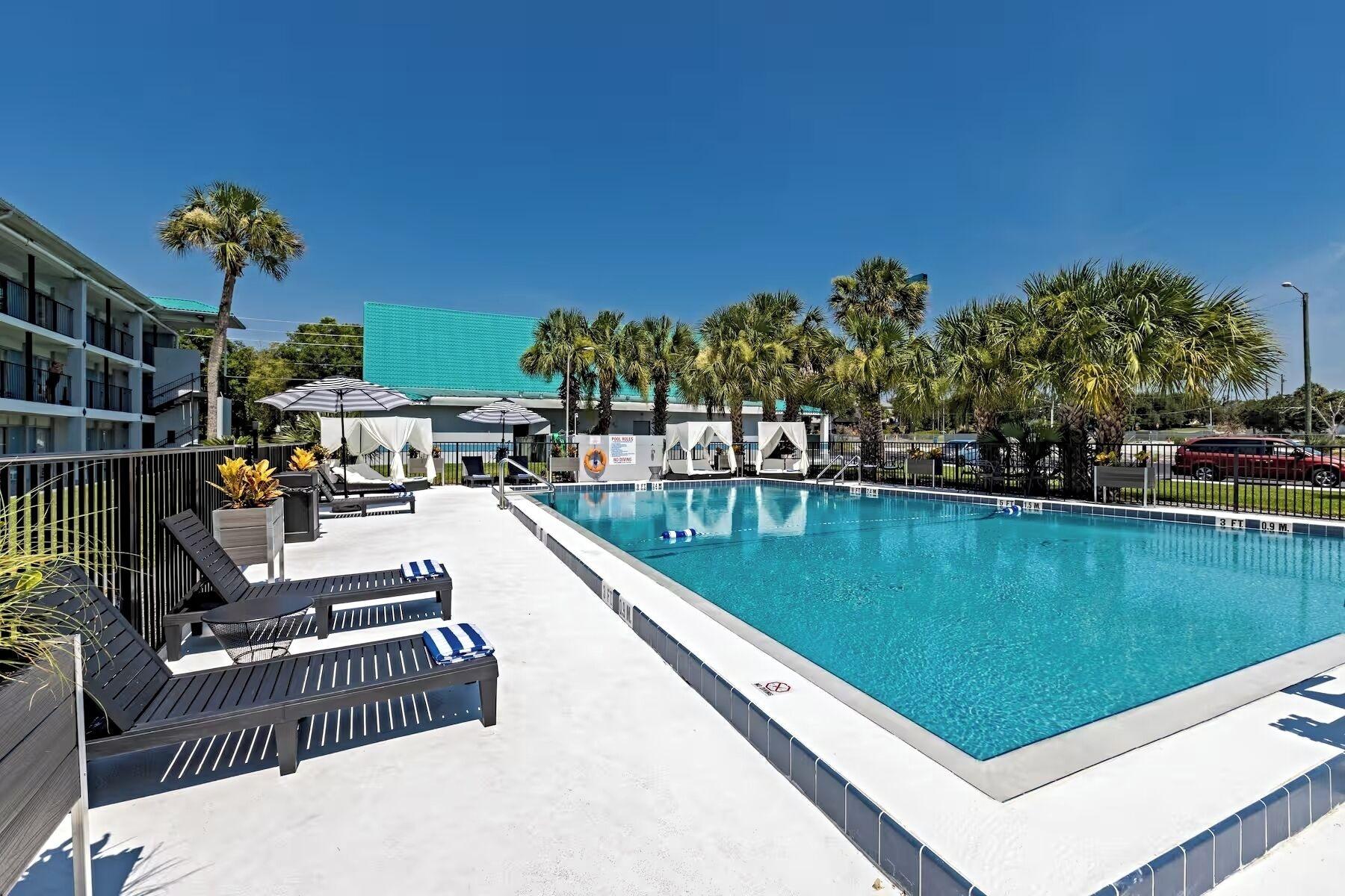 Vista Piscina Palm Tree Inn Altamonte Springs Orlando