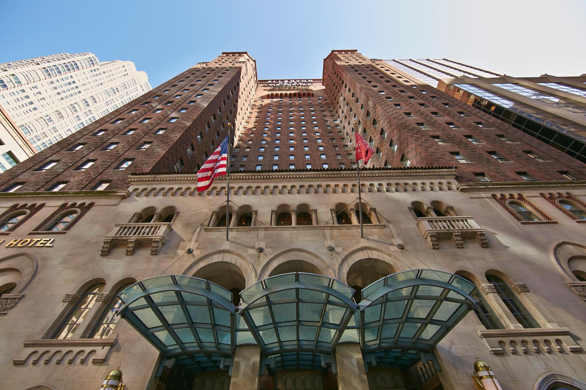 Vista Exterior Warwick Allerton - Chicago