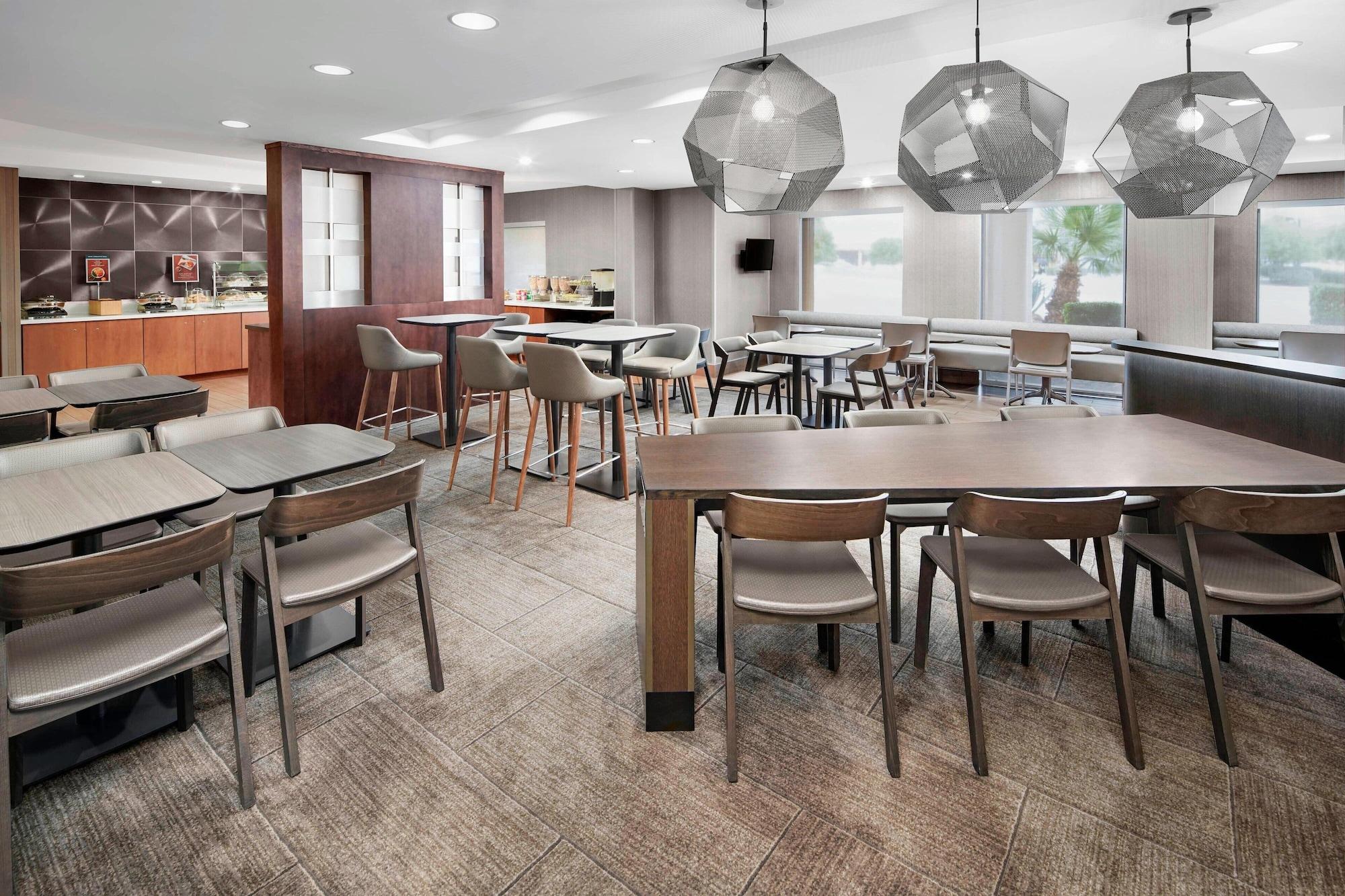 Restaurant SpringHill Suites Scottsdale North