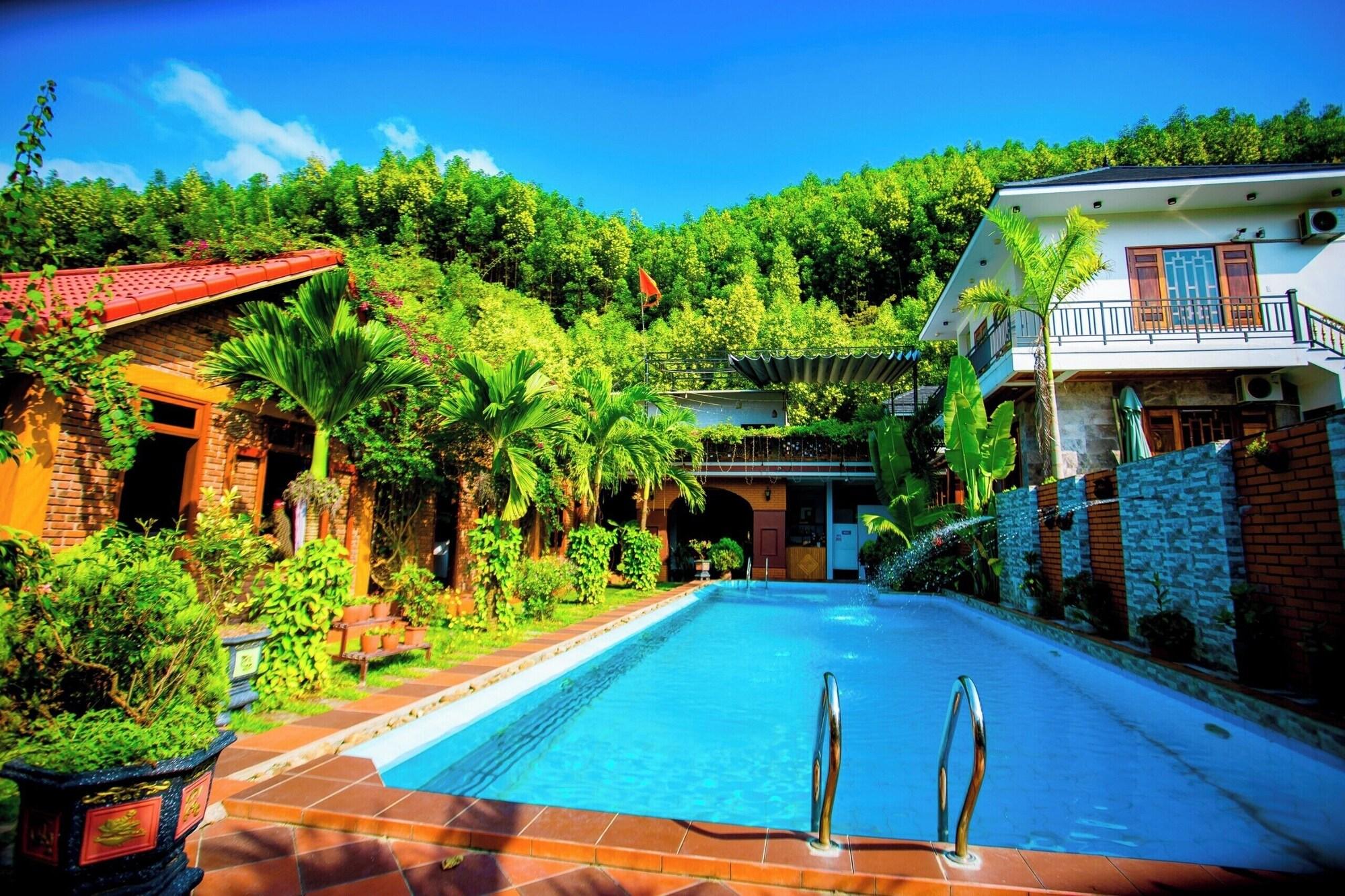 Habitación Phong Nha Hillside View Bungalow